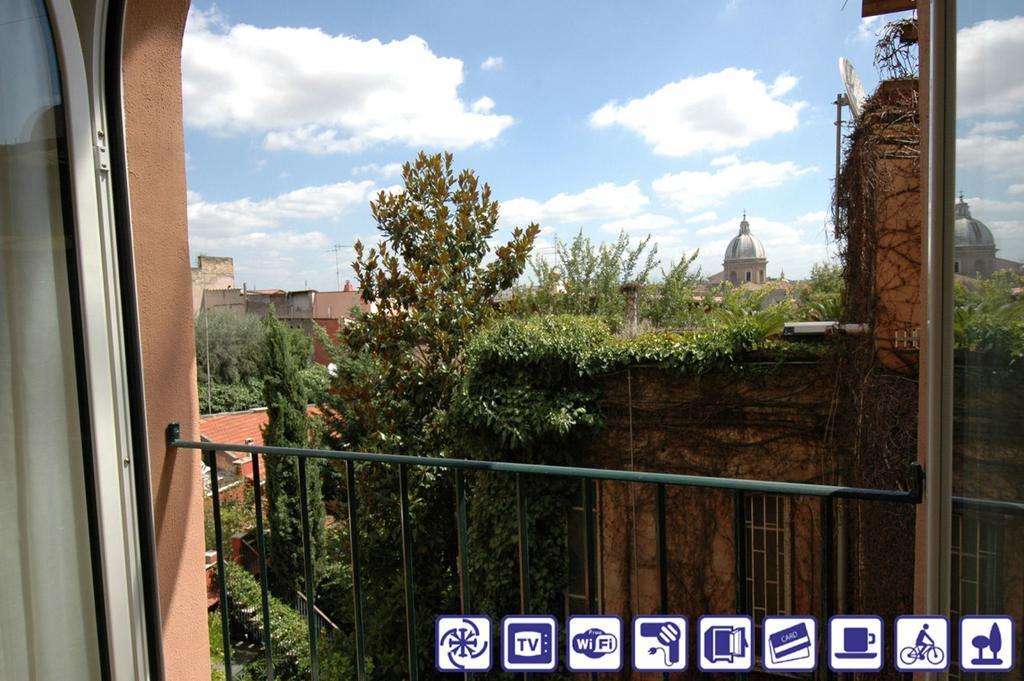 Historical Center Rome Navona Ac 2 Rooms Holy Door Vatican 5 Minutes On Walk Exterior photo